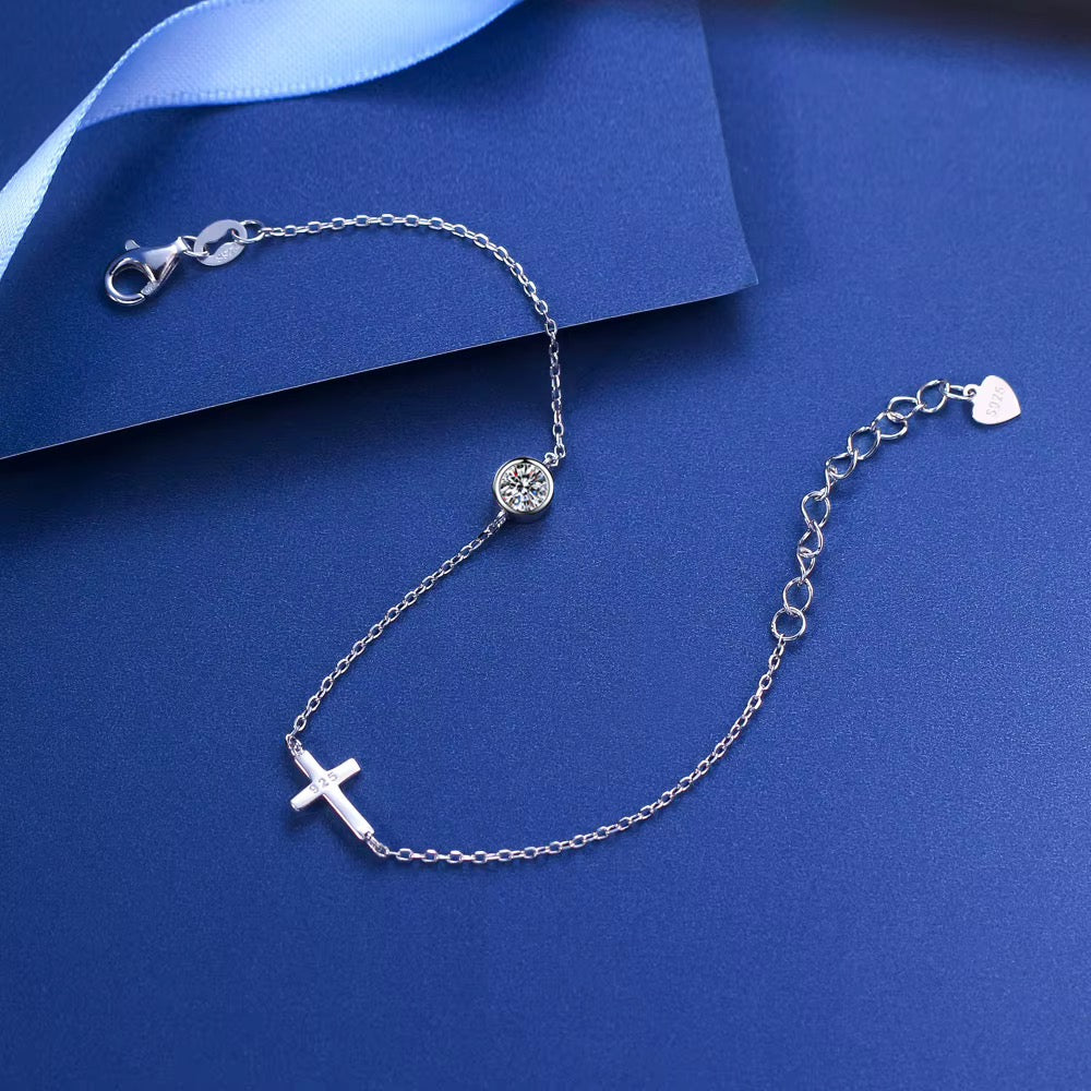 Bratara cruciulita Argint Cubic Zirconia