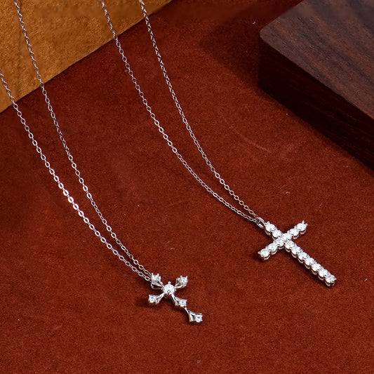 Colier cu pandantiv cruce din argint 925 placat cu aur alb, cu moissanite (diamant moissanite)