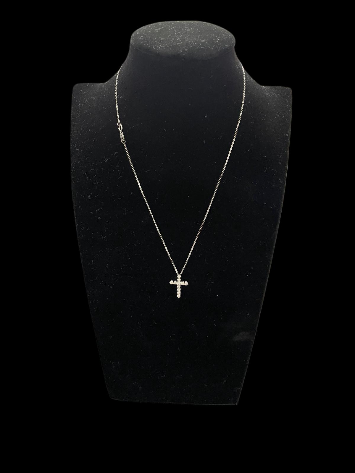 ICE VISION™ Fine Cross Necklace – Argint 925 Moissanite VVS (45cm)